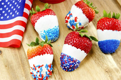 Red White and Blue Chocolate Covered Strawberries